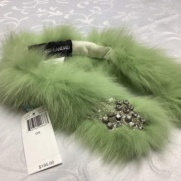 Adrienne Landau Fur Collar Wrap GREEN WITH RHINESTONES a WOW💚💚💚💚💚💚 - Picture 6 of 14